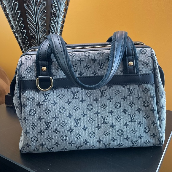 👜👖✨Authentic Louis Vuitton Denim Handbag ✨👖👜 - Picture 4 of 10
